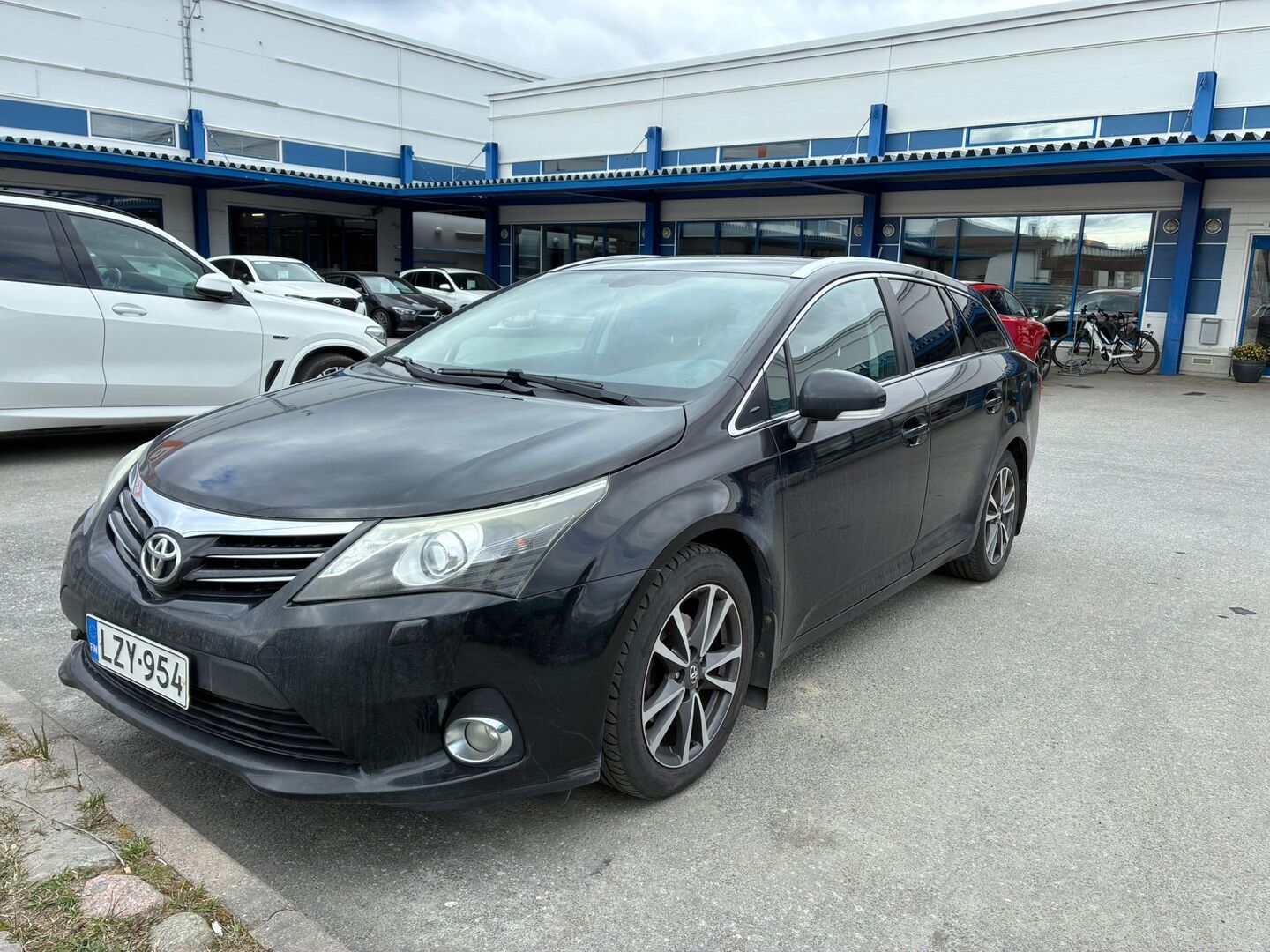TOYOTA Avensis 2012