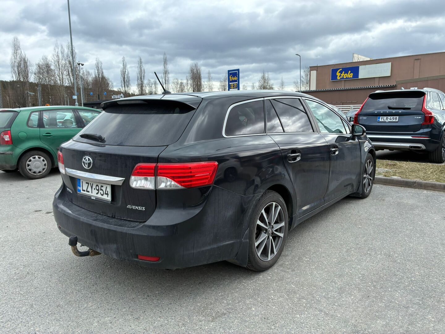 TOYOTA Avensis 2012