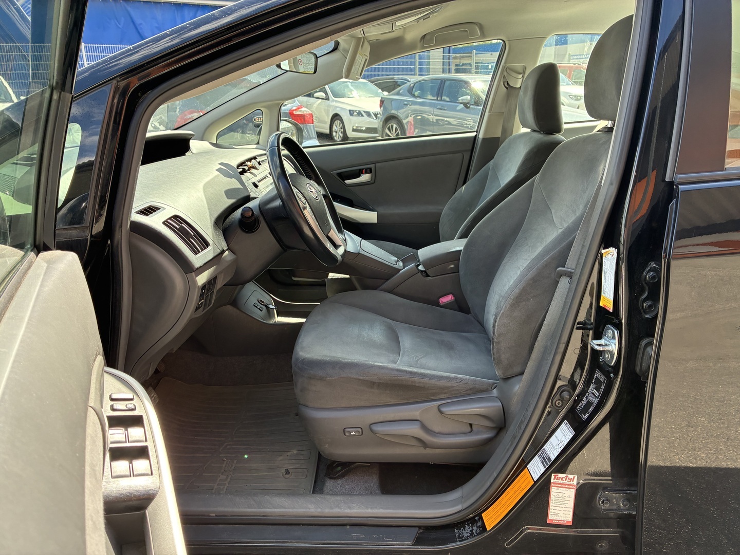 TOYOTA Prius 2010