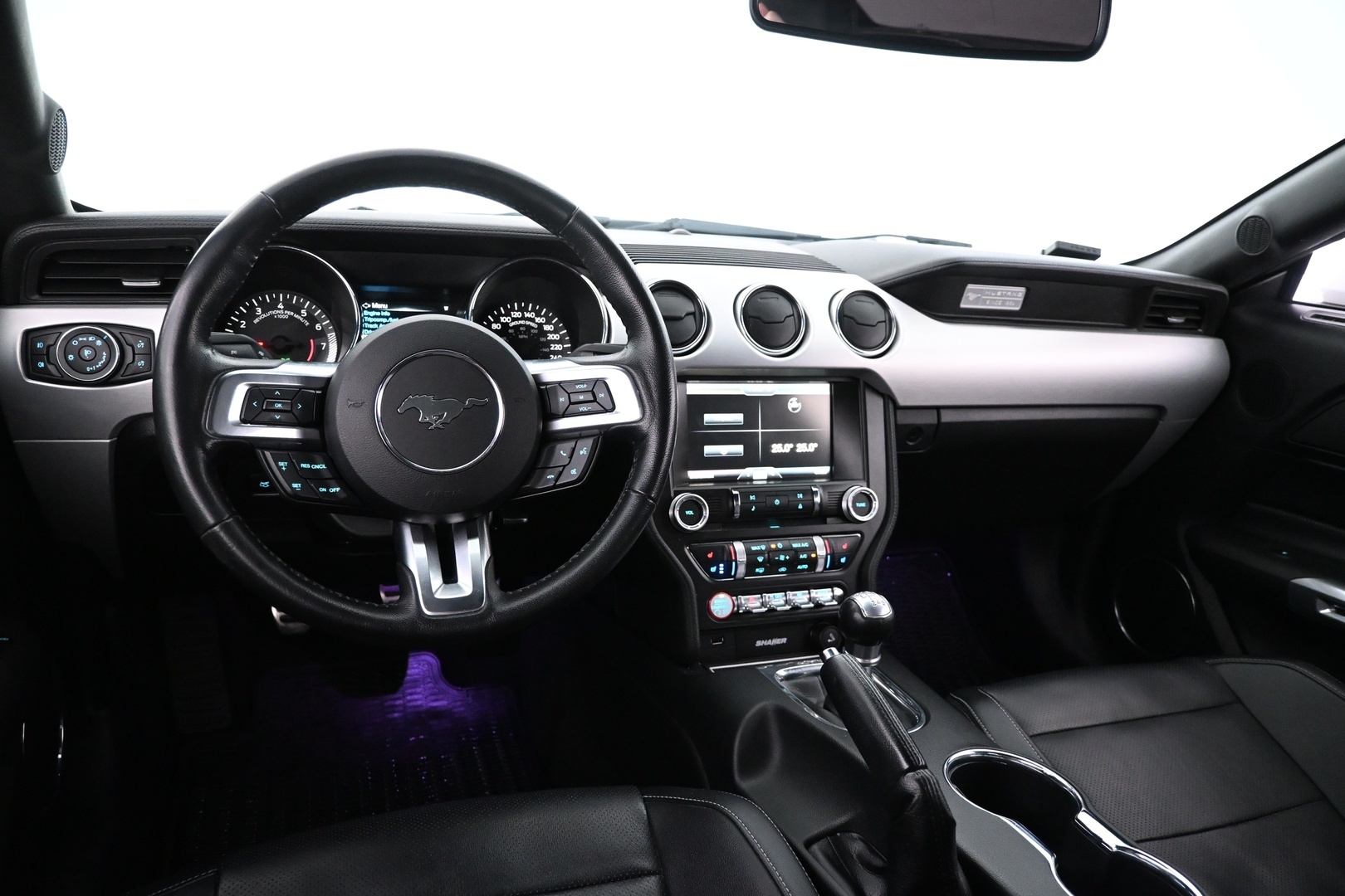 FORD Mustang 2016