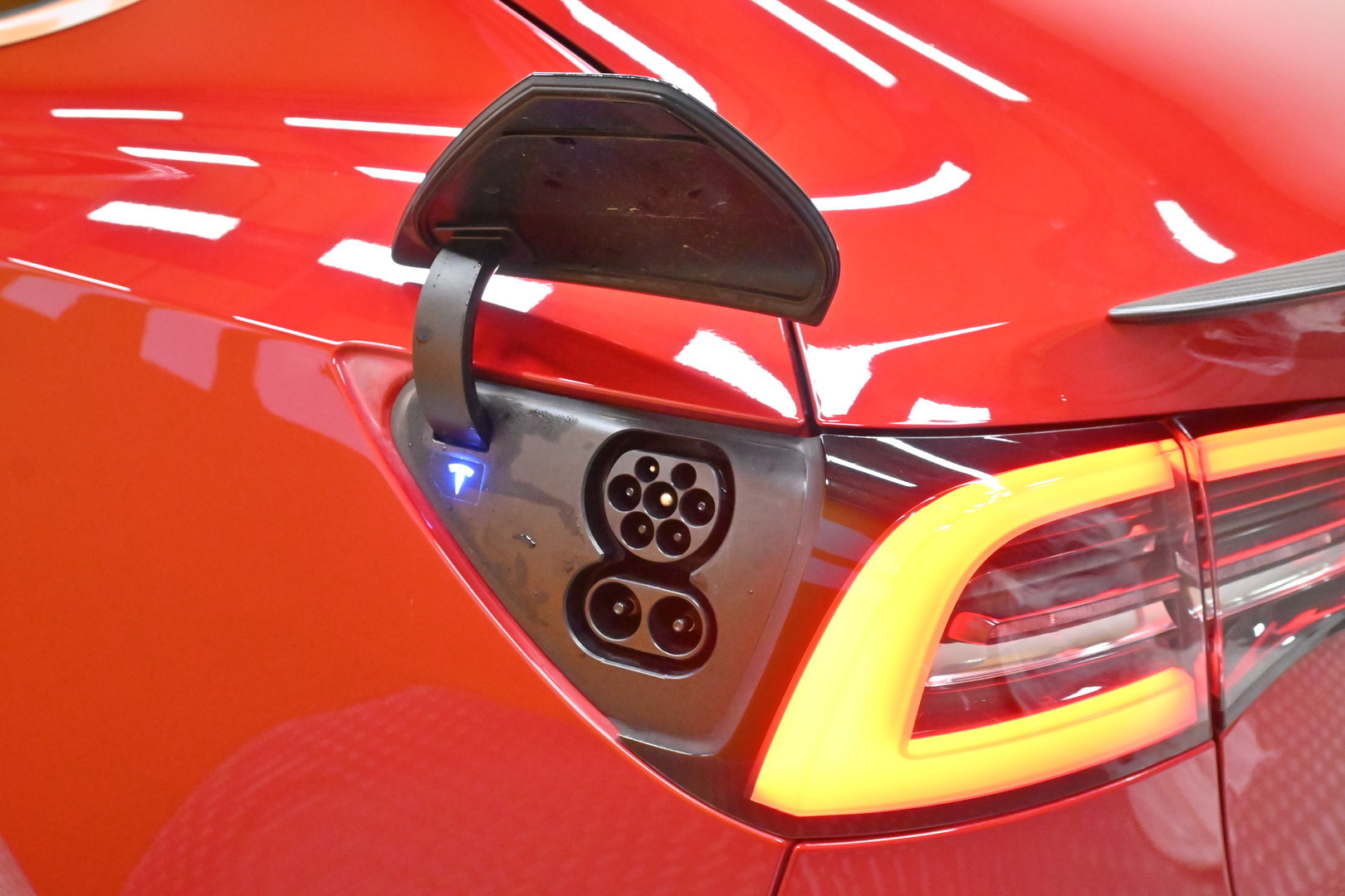 TESLA Model 3 2019