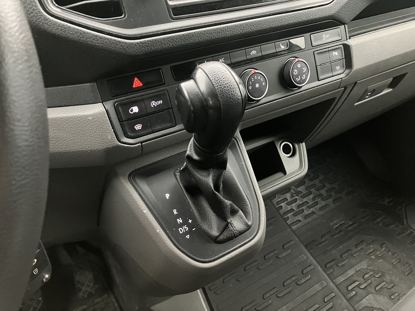 VOLKSWAGEN Crafter 2019