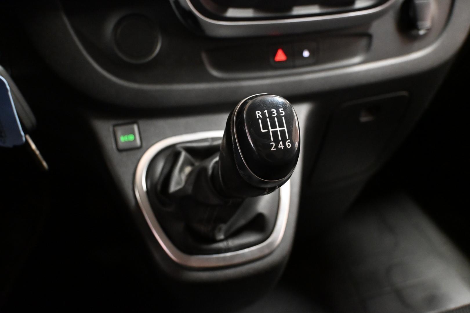 RENAULT Trafic 2021