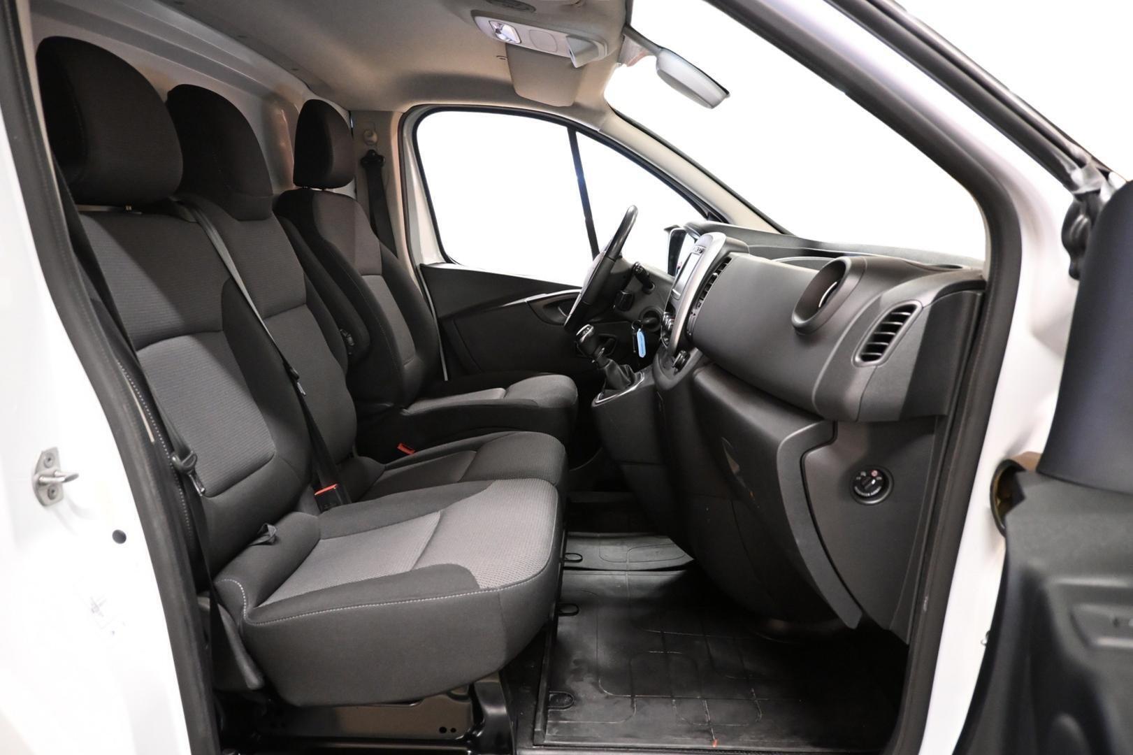 RENAULT Trafic 2021