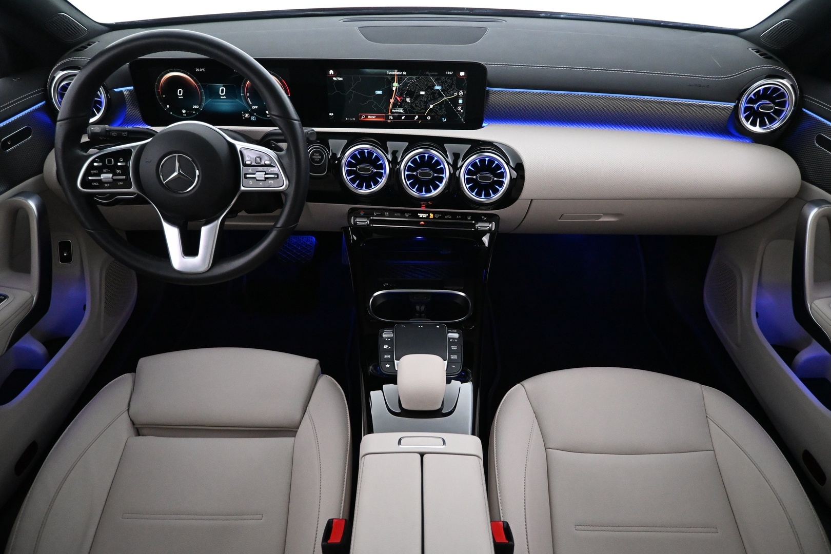 MERCEDES-BENZ CLA 2022