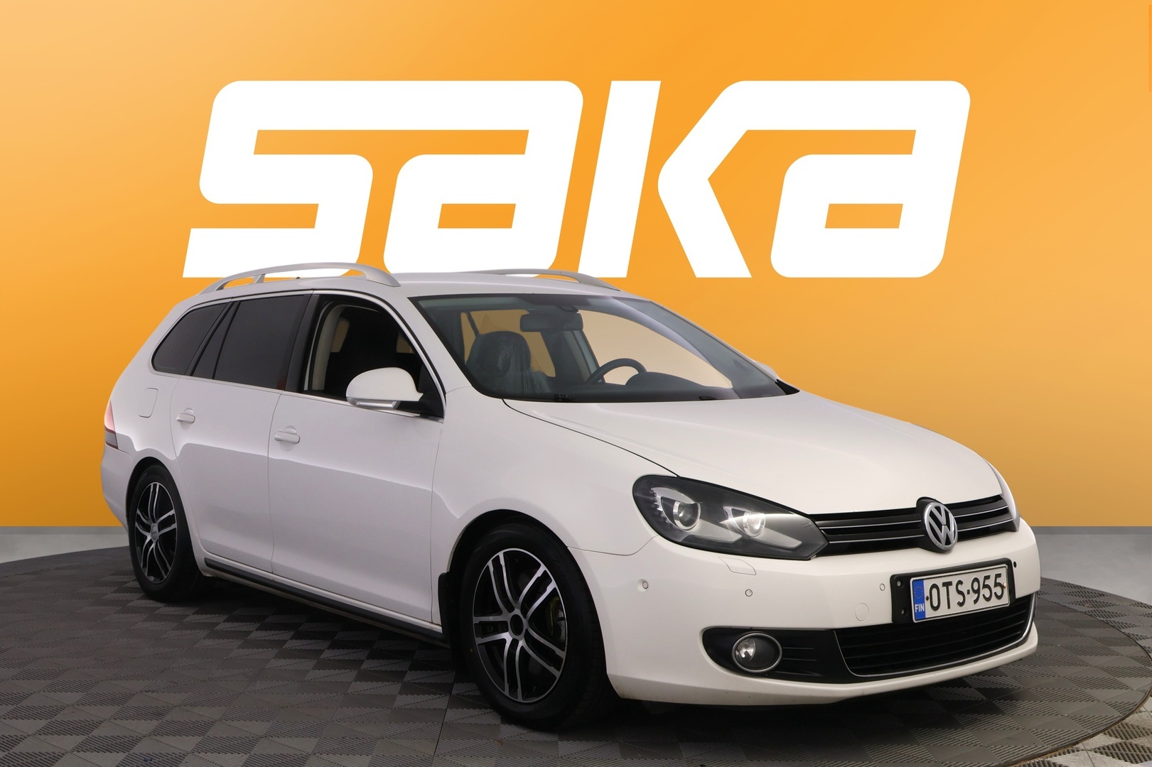VOLKSWAGEN Golf 2013