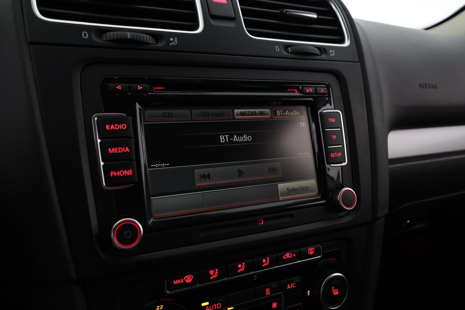 VOLKSWAGEN Golf 2013