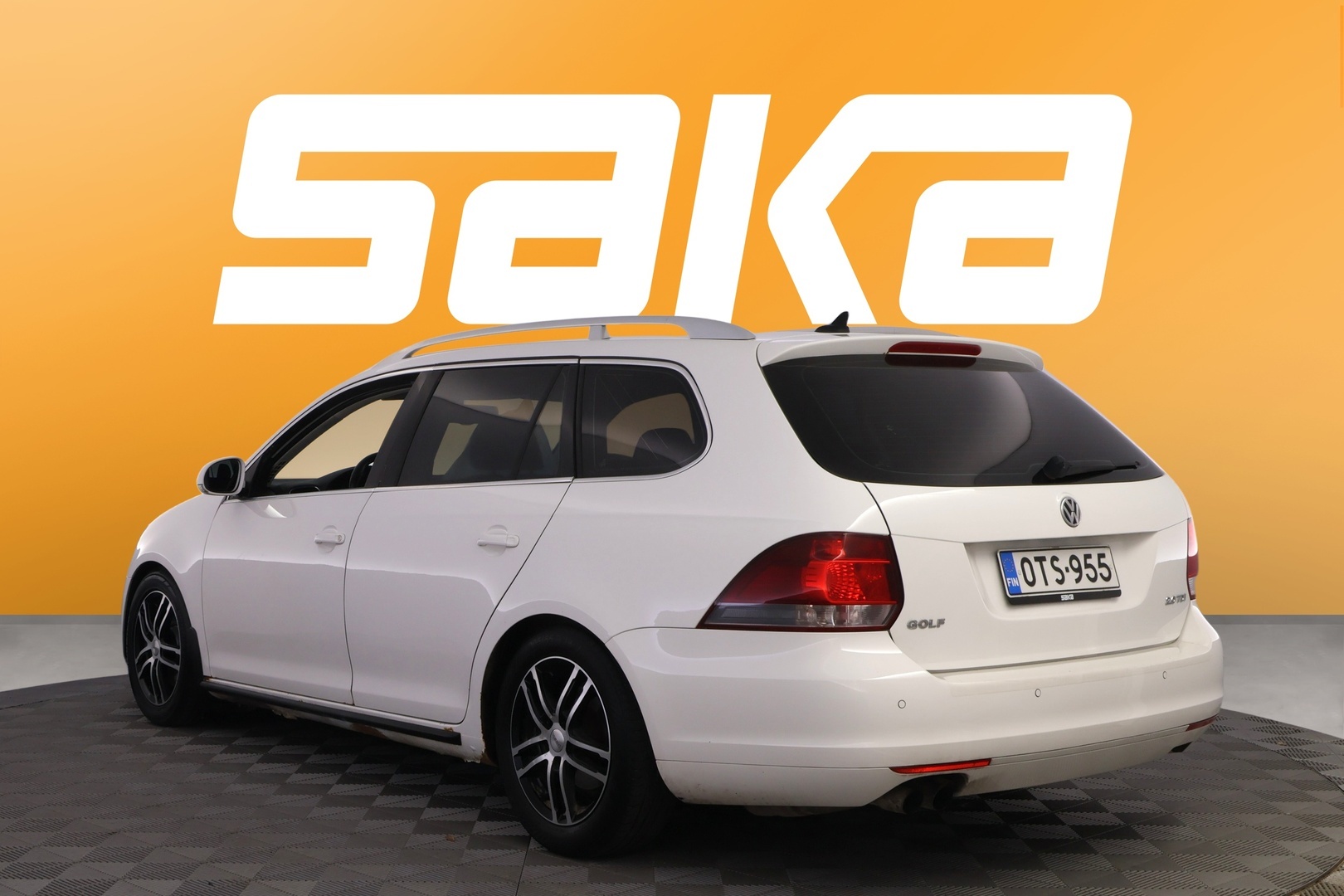 VOLKSWAGEN Golf 2013