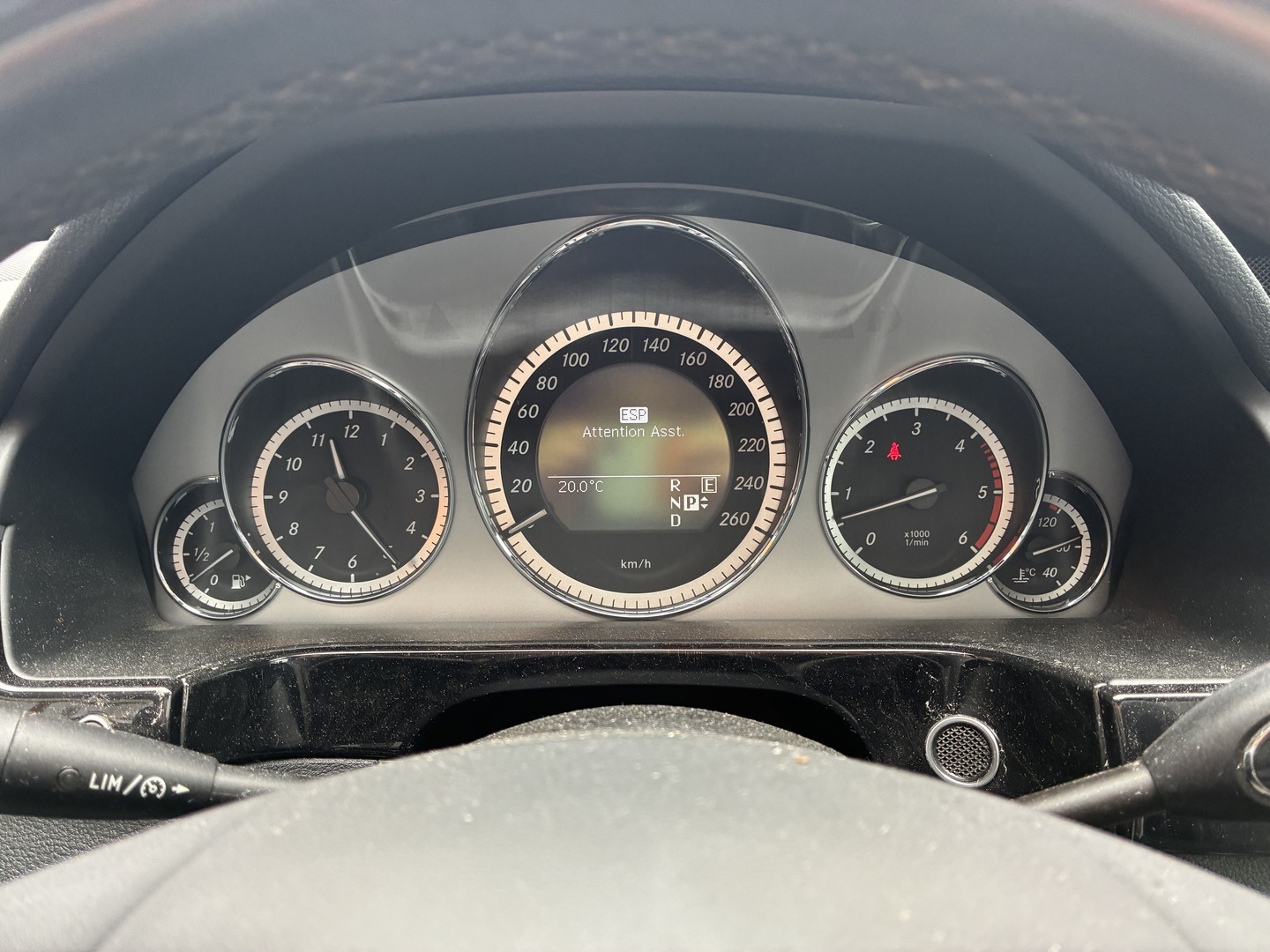 MERCEDES-BENZ E 2011