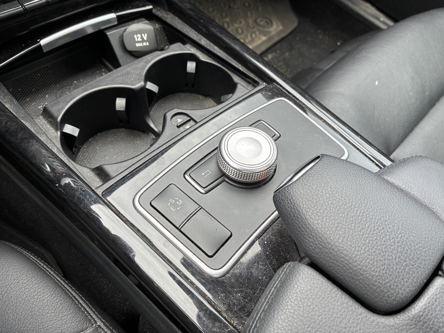 MERCEDES-BENZ E 2011