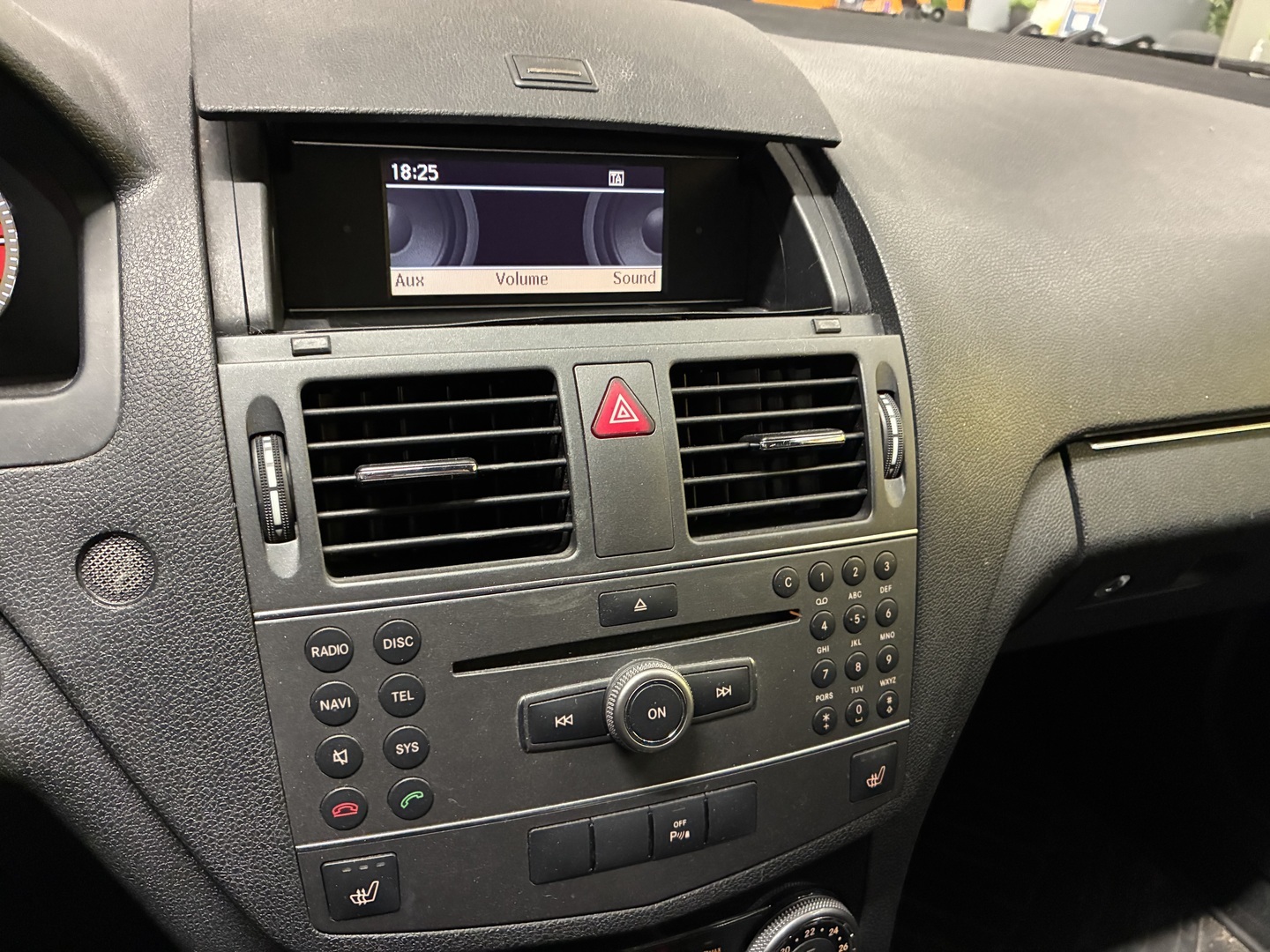 MERCEDES-BENZ C 2011