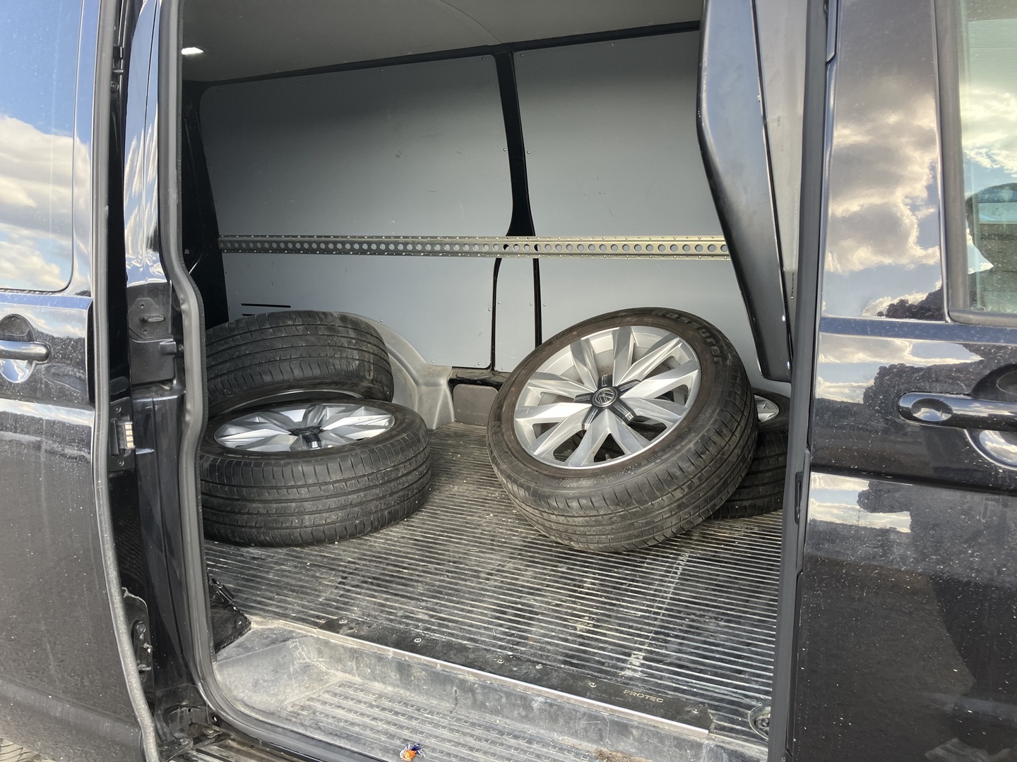 VOLKSWAGEN Transporter 2022