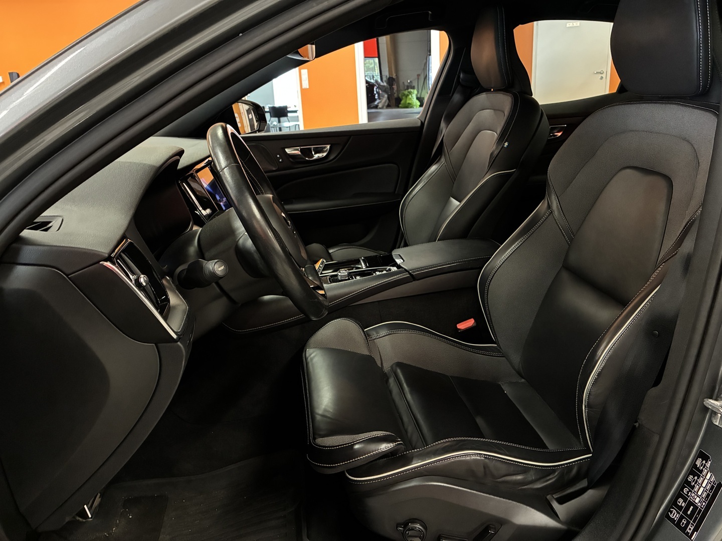 VOLVO S60 2021