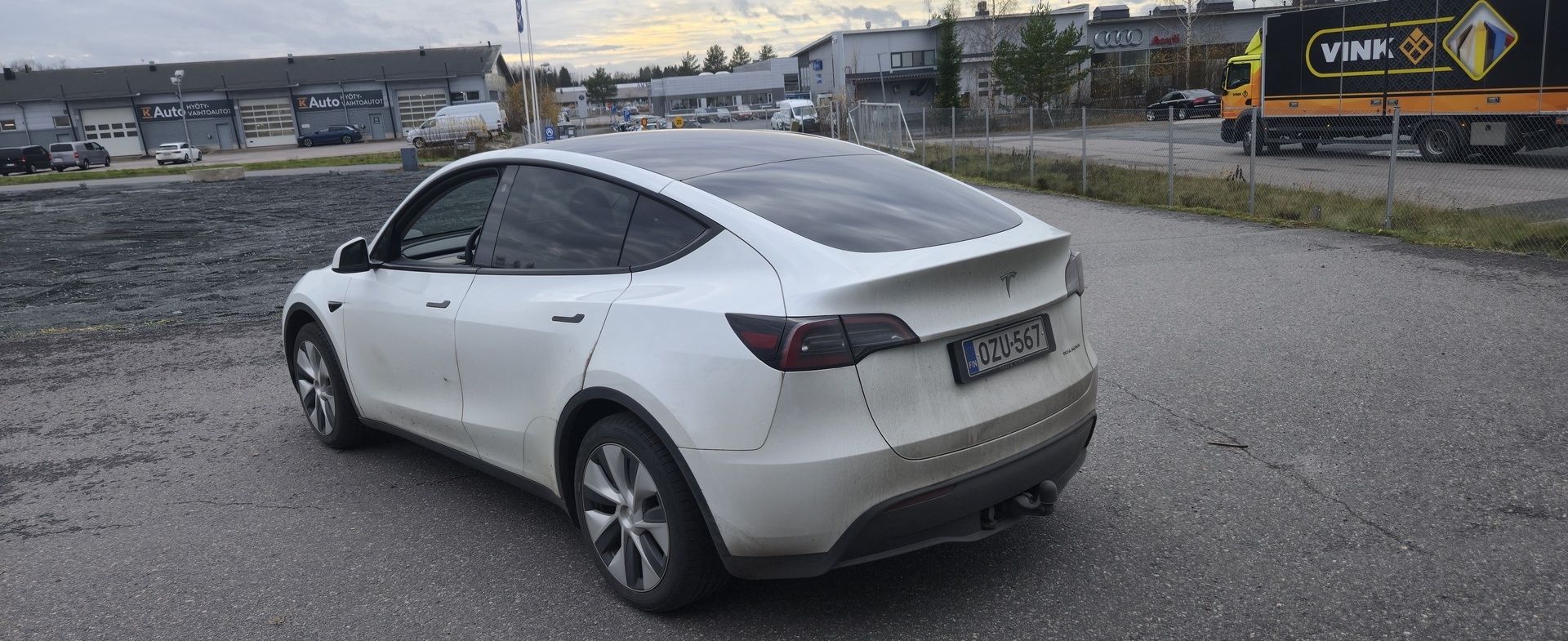 TESLA Model Y 2023