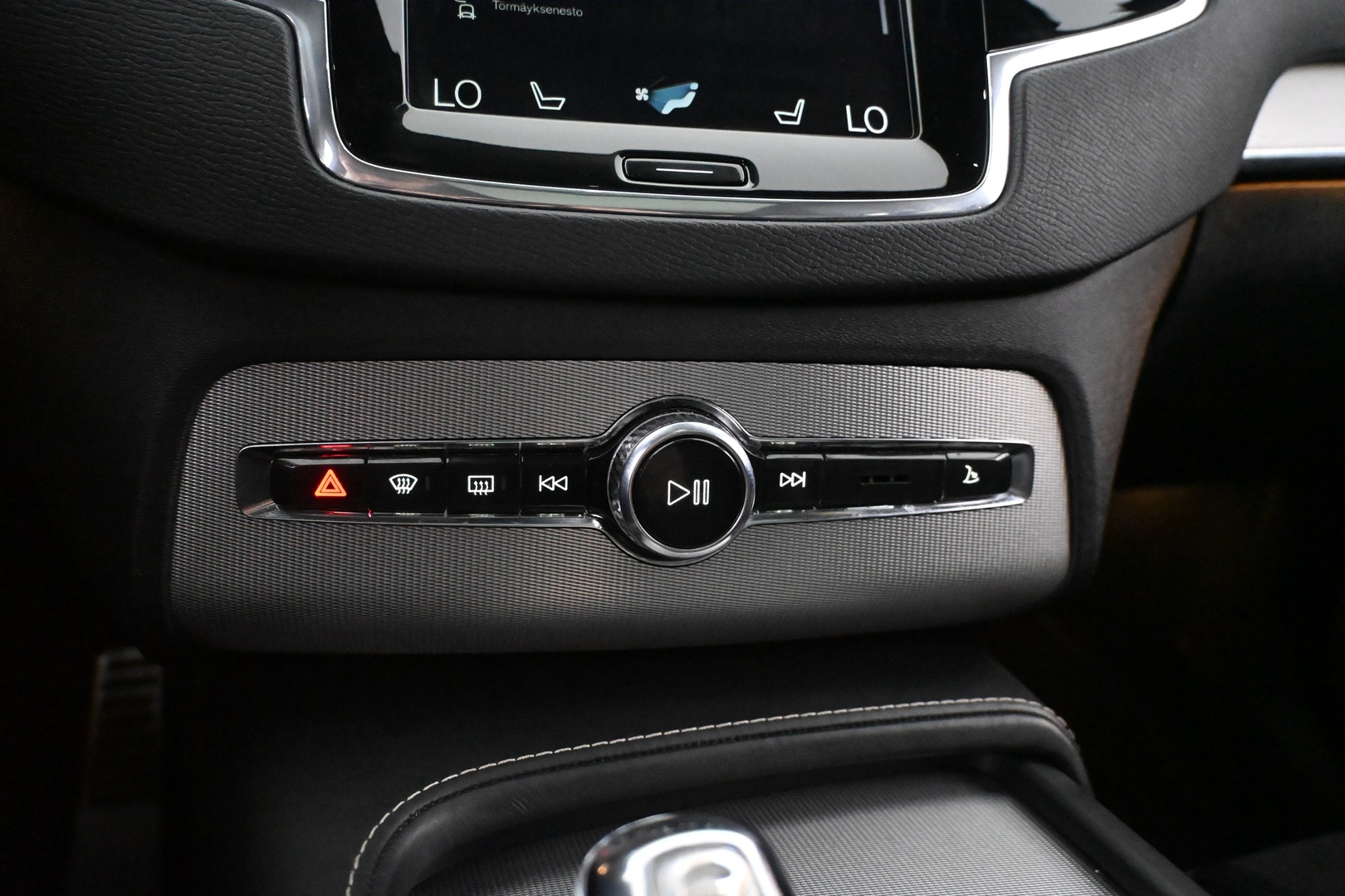 VOLVO XC90 2018