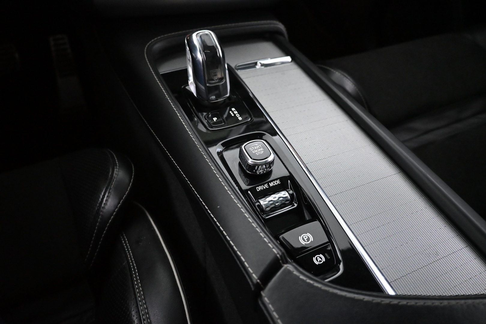 VOLVO XC90 2018