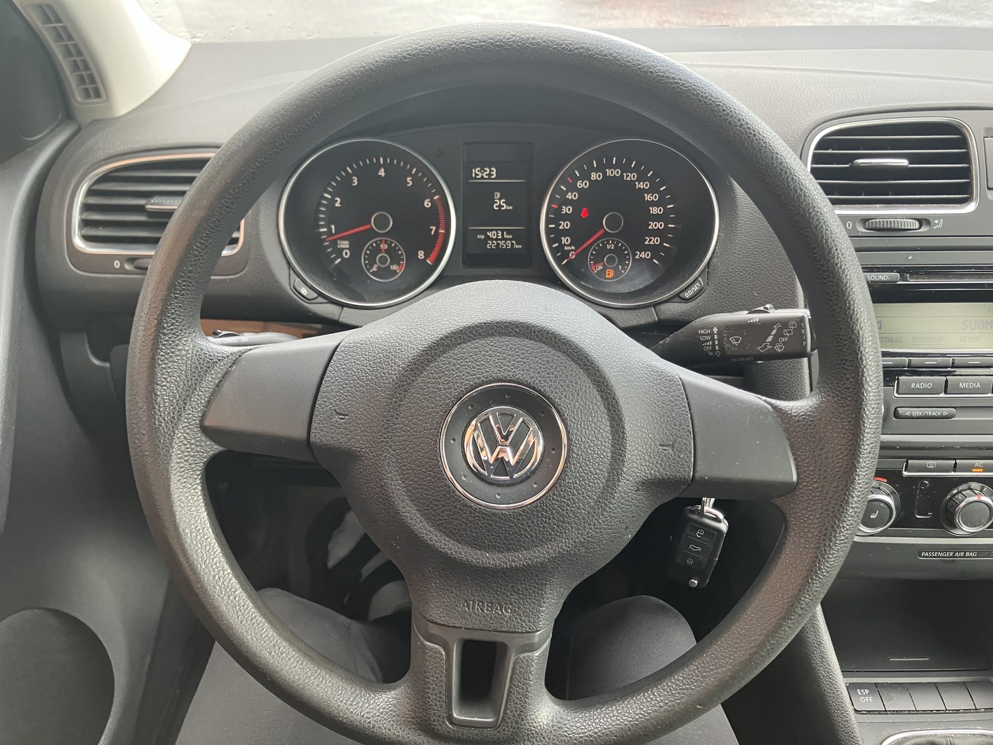 VOLKSWAGEN Golf 2009