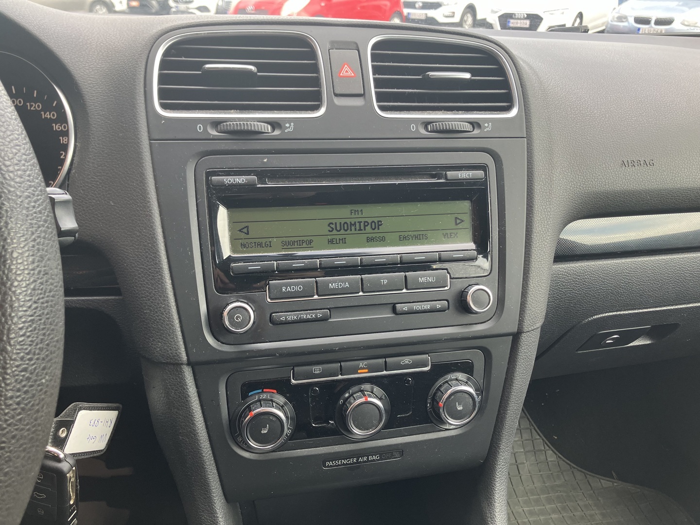 VOLKSWAGEN Golf 2009