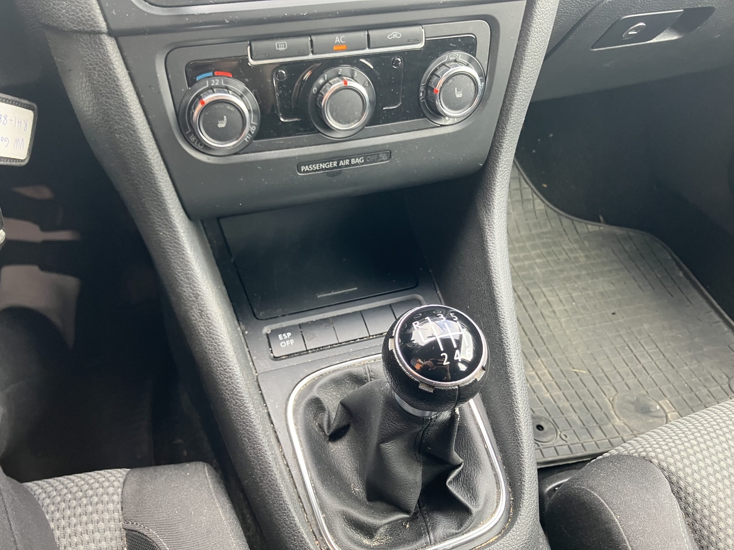 VOLKSWAGEN Golf 2009