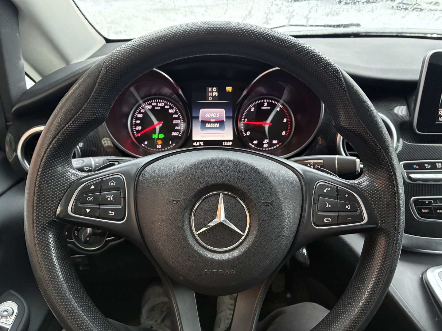 MERCEDES-BENZ V 2018