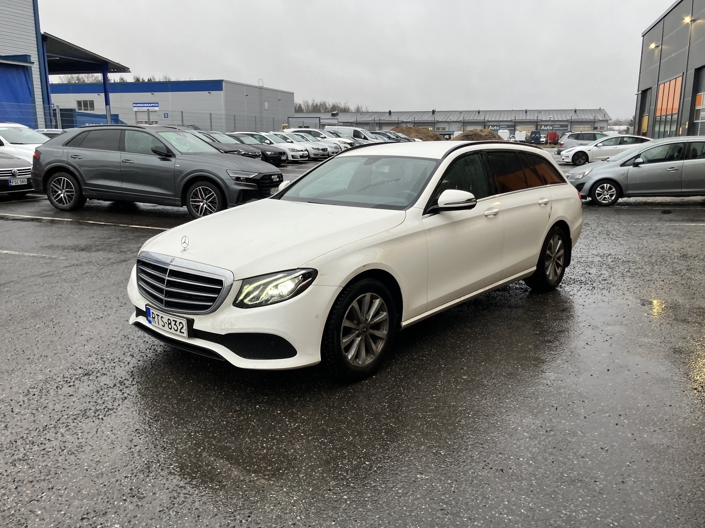 MERCEDES-BENZ E 2018