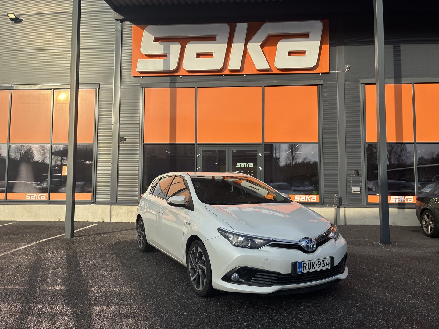 TOYOTA Auris 2016