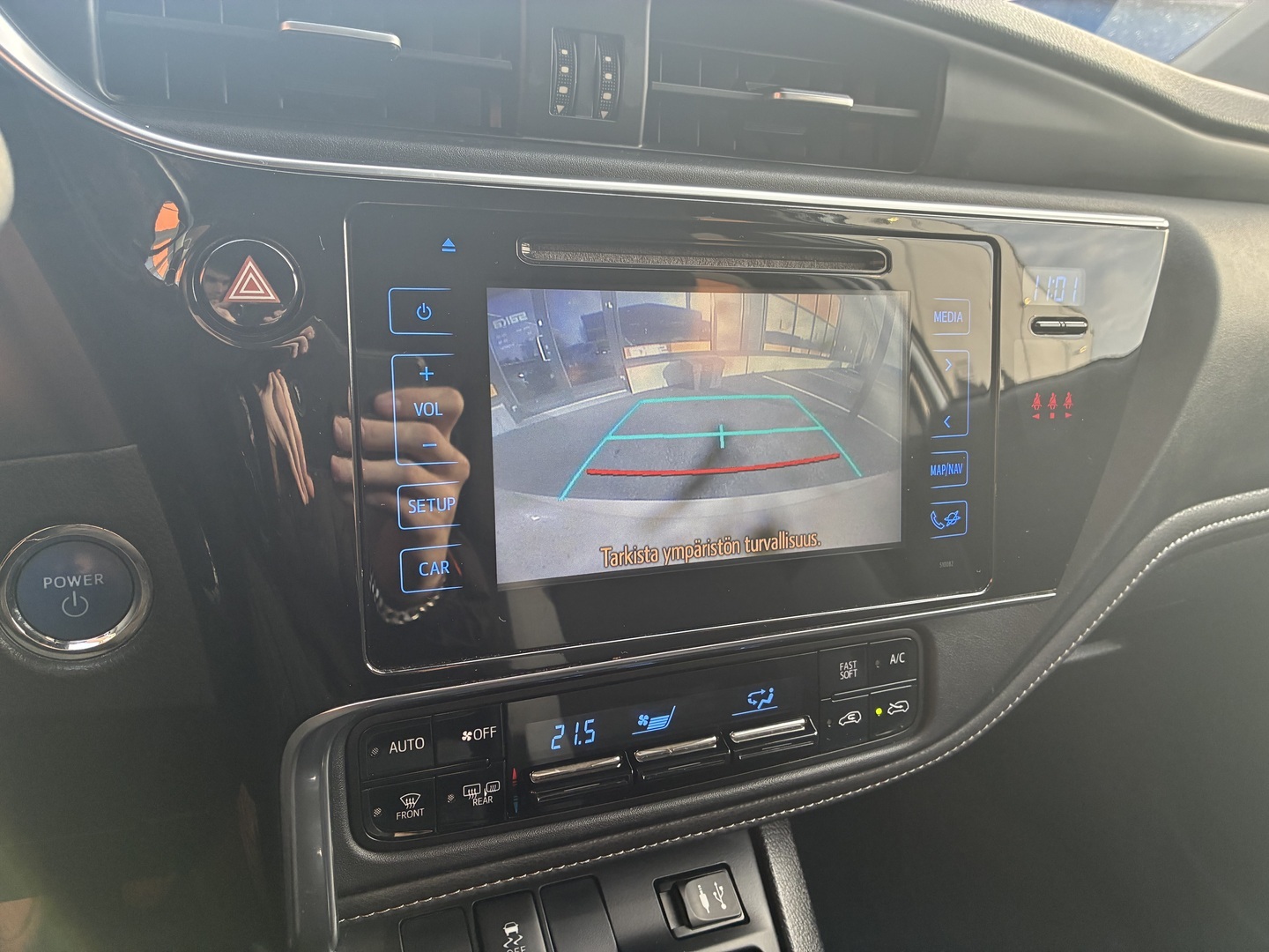 TOYOTA Auris 2016
