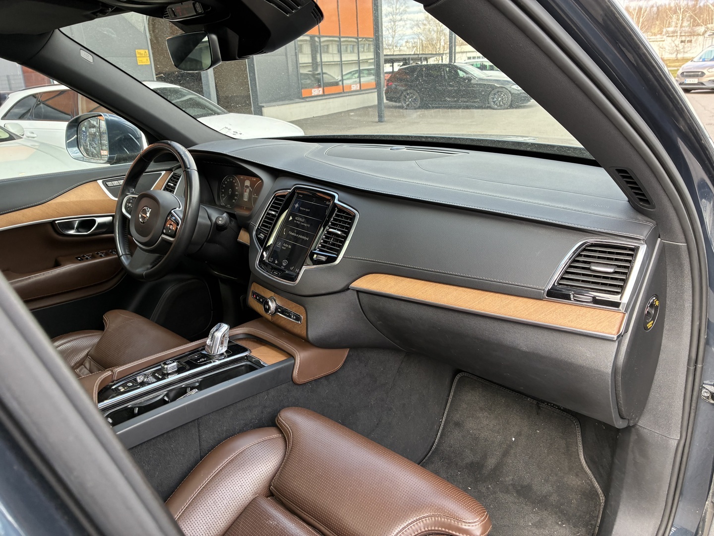 VOLVO XC90 2019