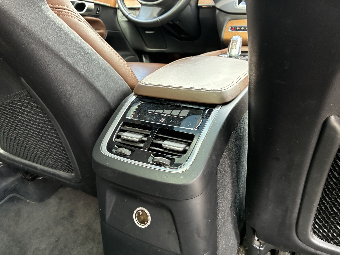 VOLVO XC90 2019