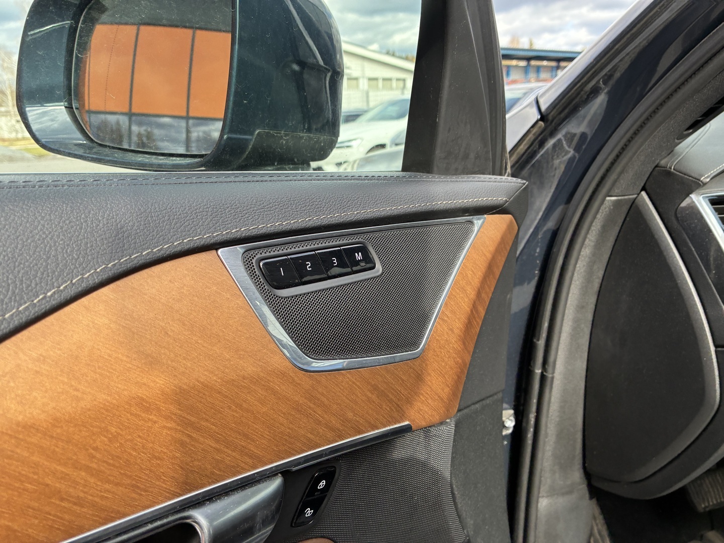 VOLVO XC90 2019