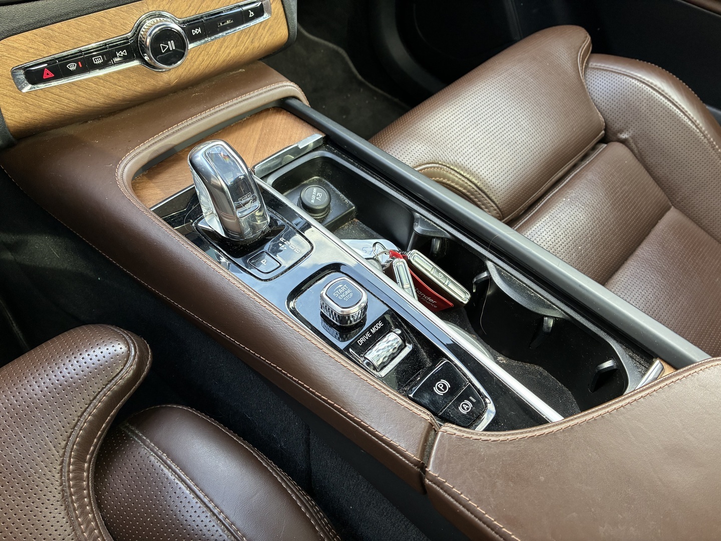 VOLVO XC90 2019