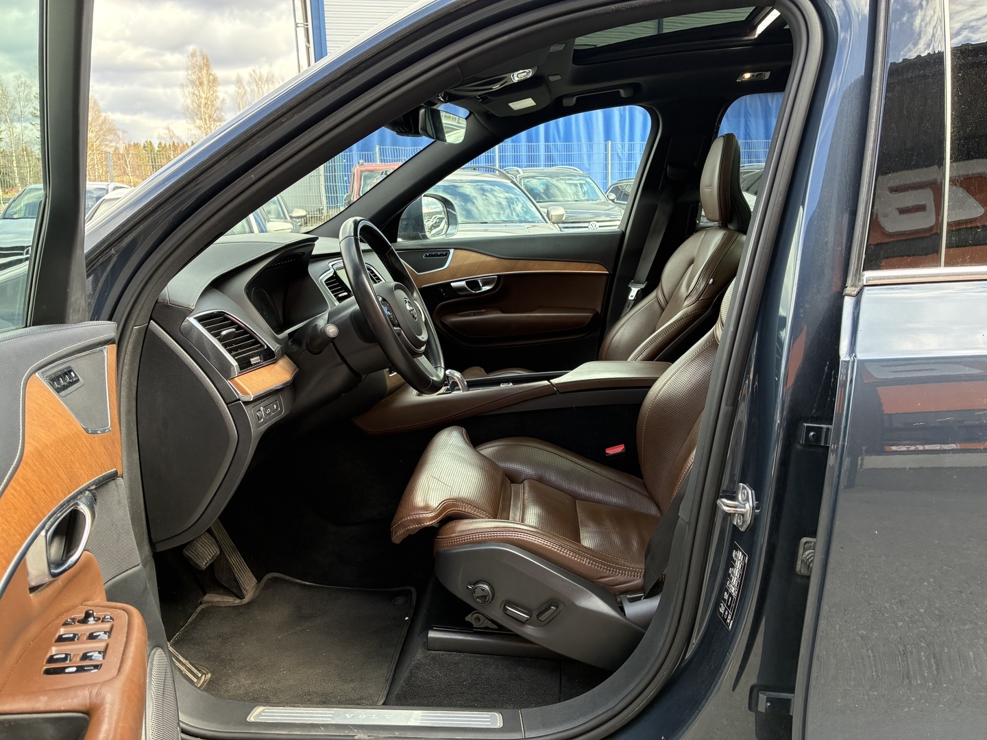 VOLVO XC90 2019
