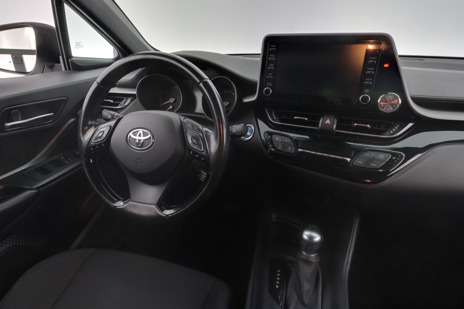 TOYOTA C-HR 2021