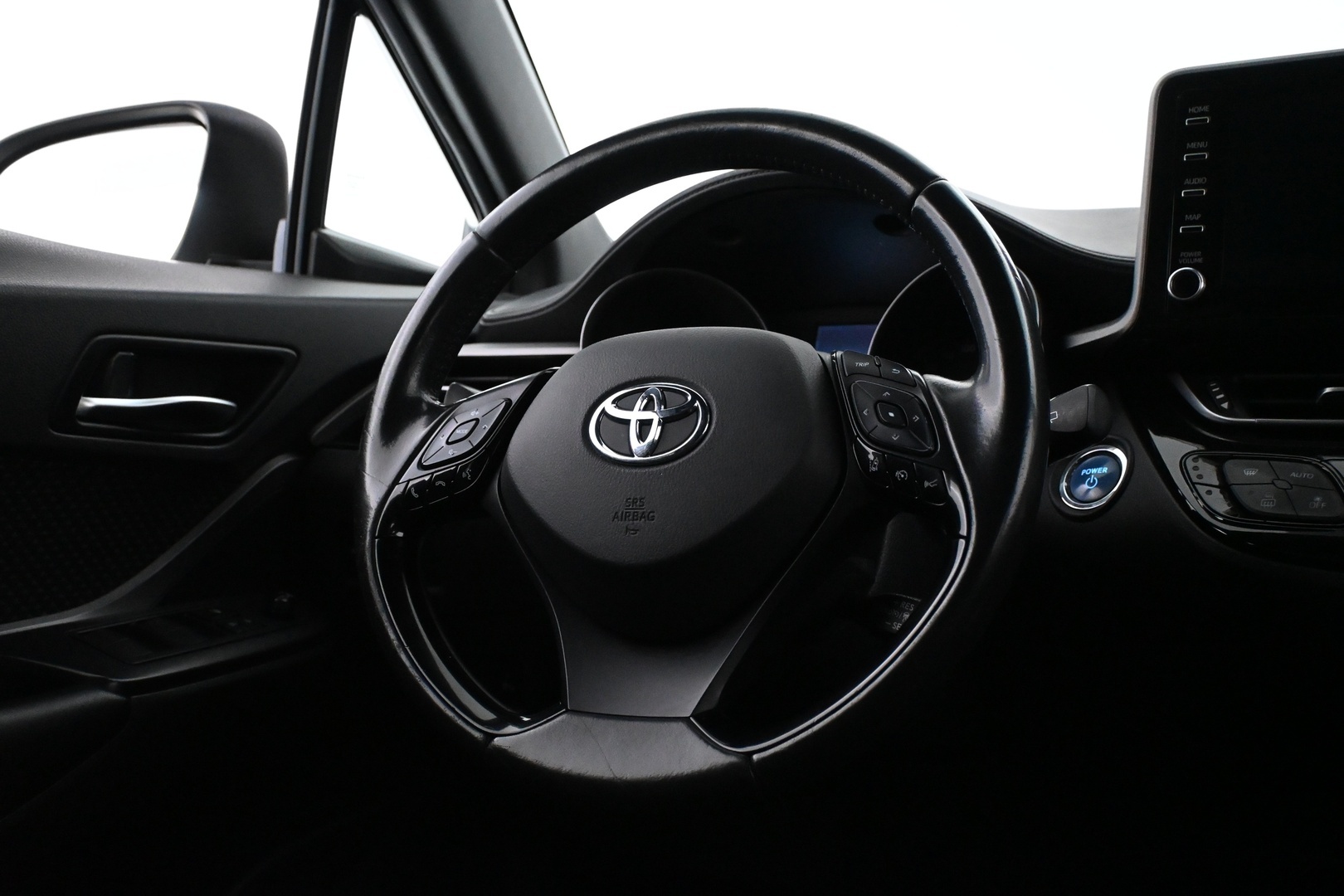 TOYOTA C-HR 2021