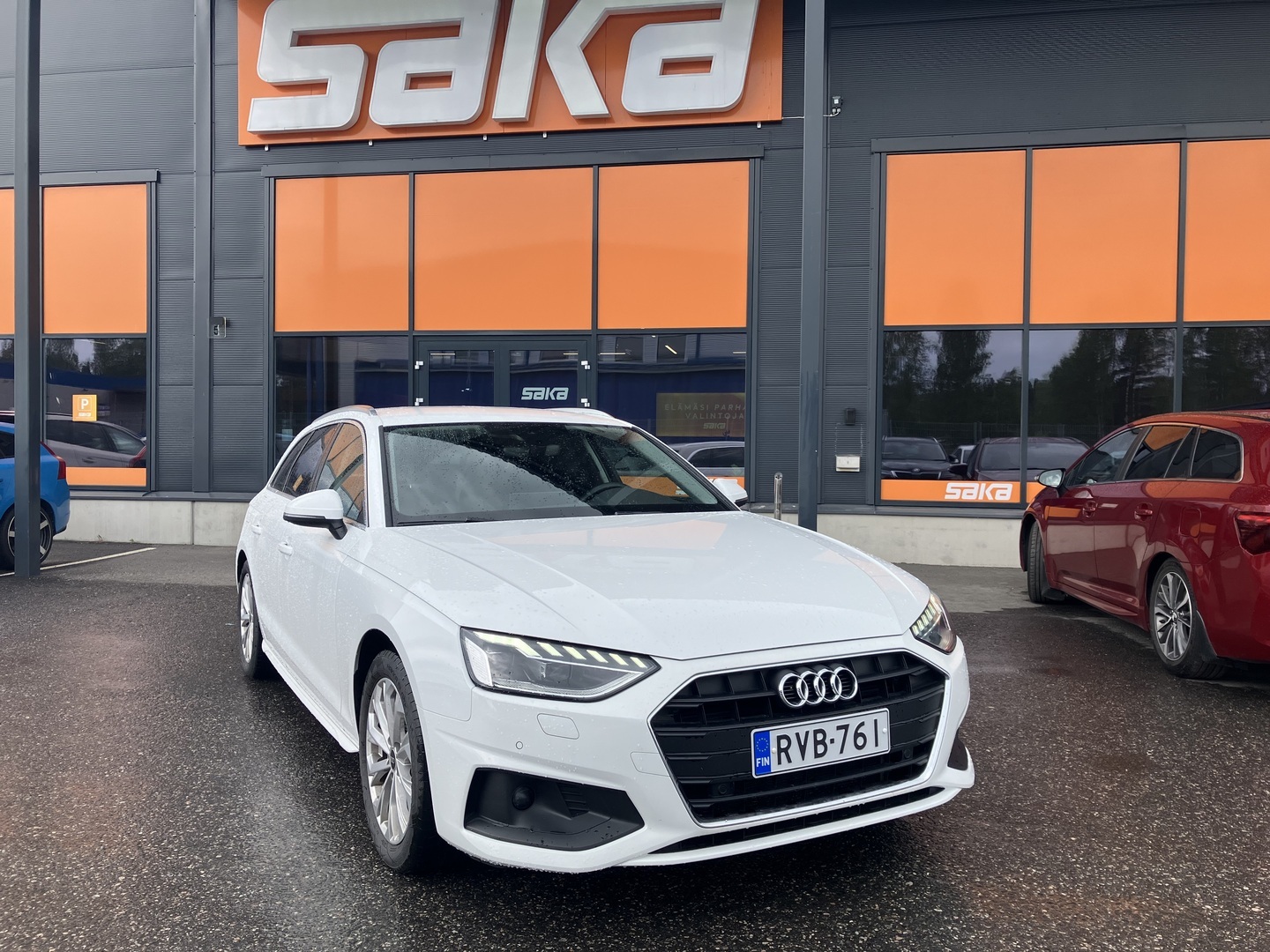 AUDI A4 2023