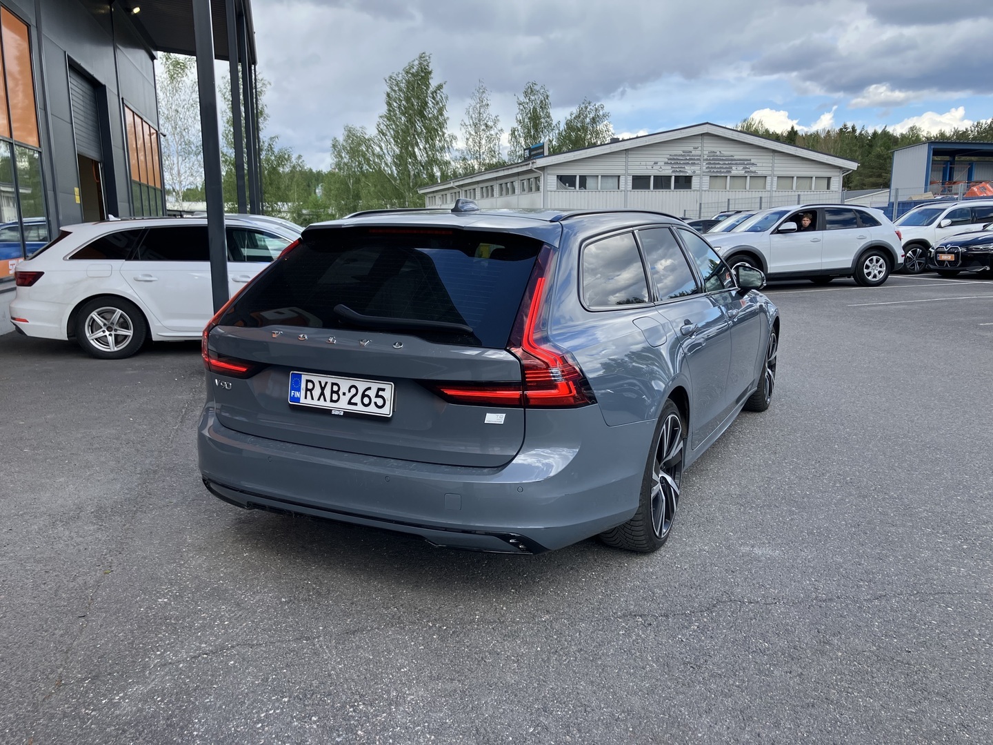 VOLVO V90 2020