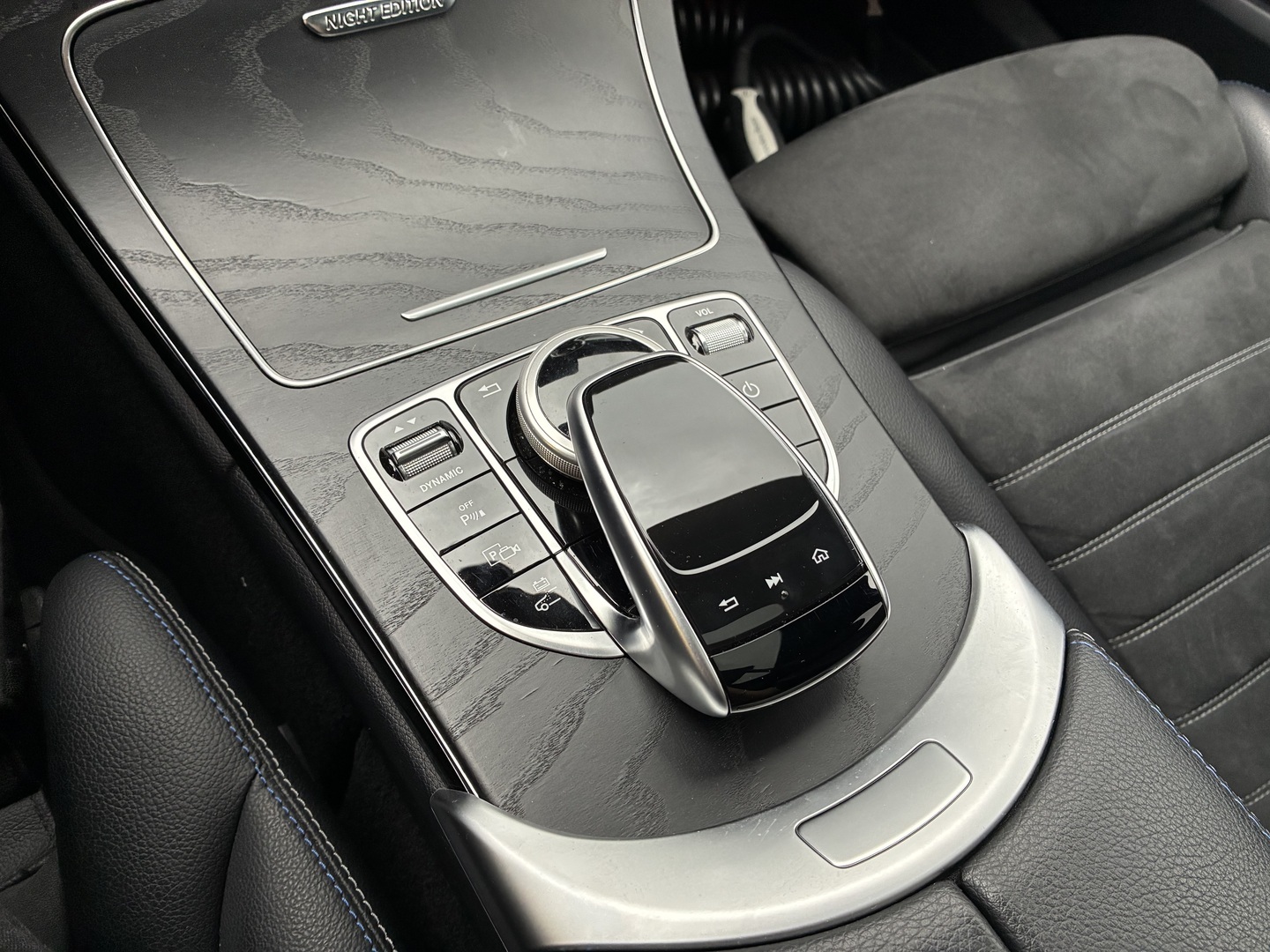 MERCEDES-BENZ C 2020