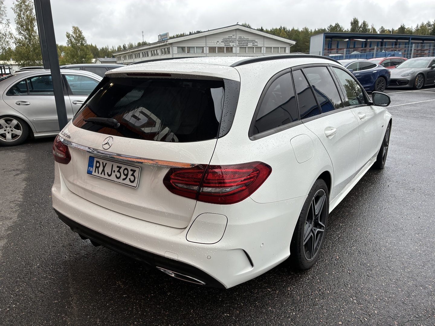 MERCEDES-BENZ C 2020