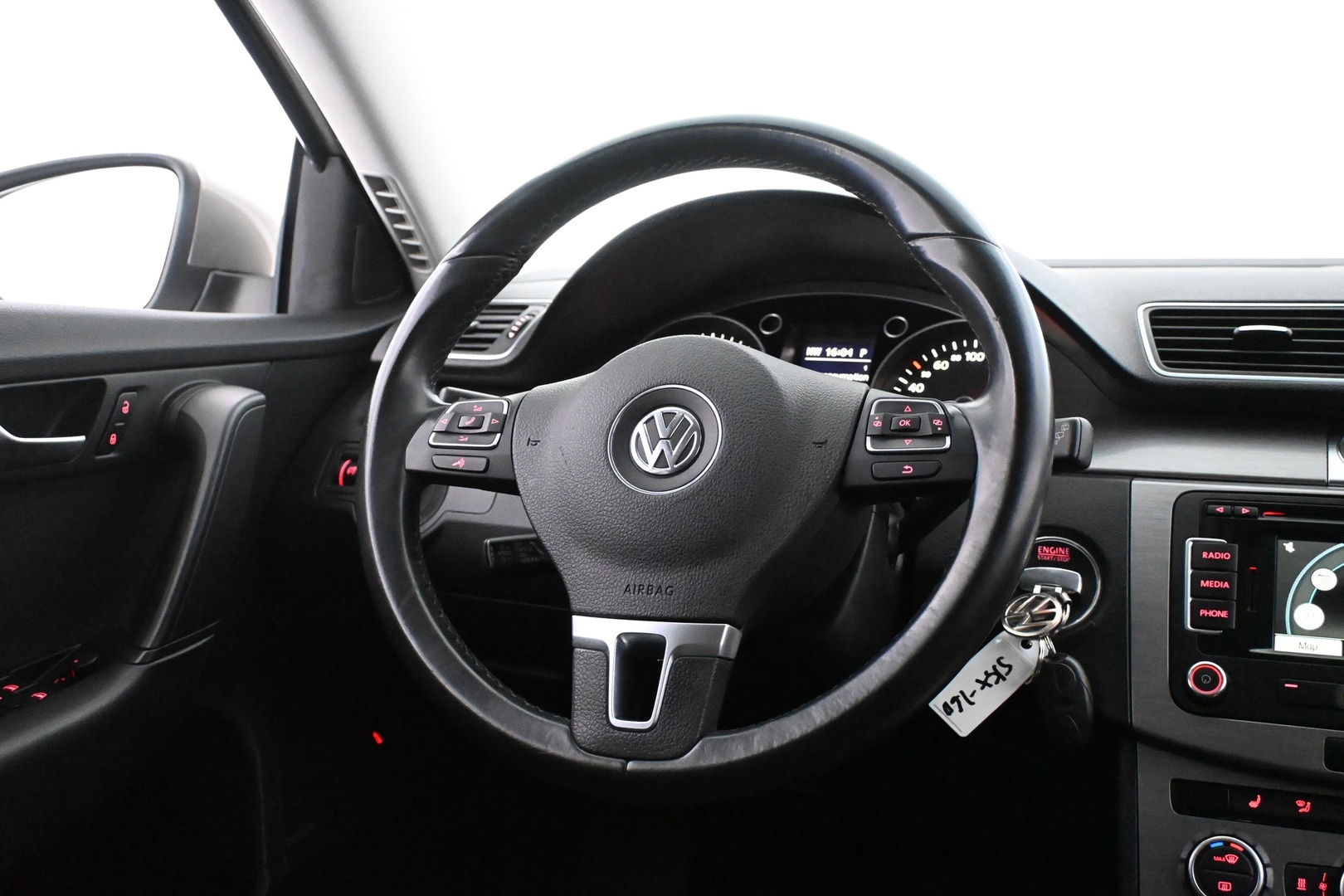 VOLKSWAGEN Passat 2013