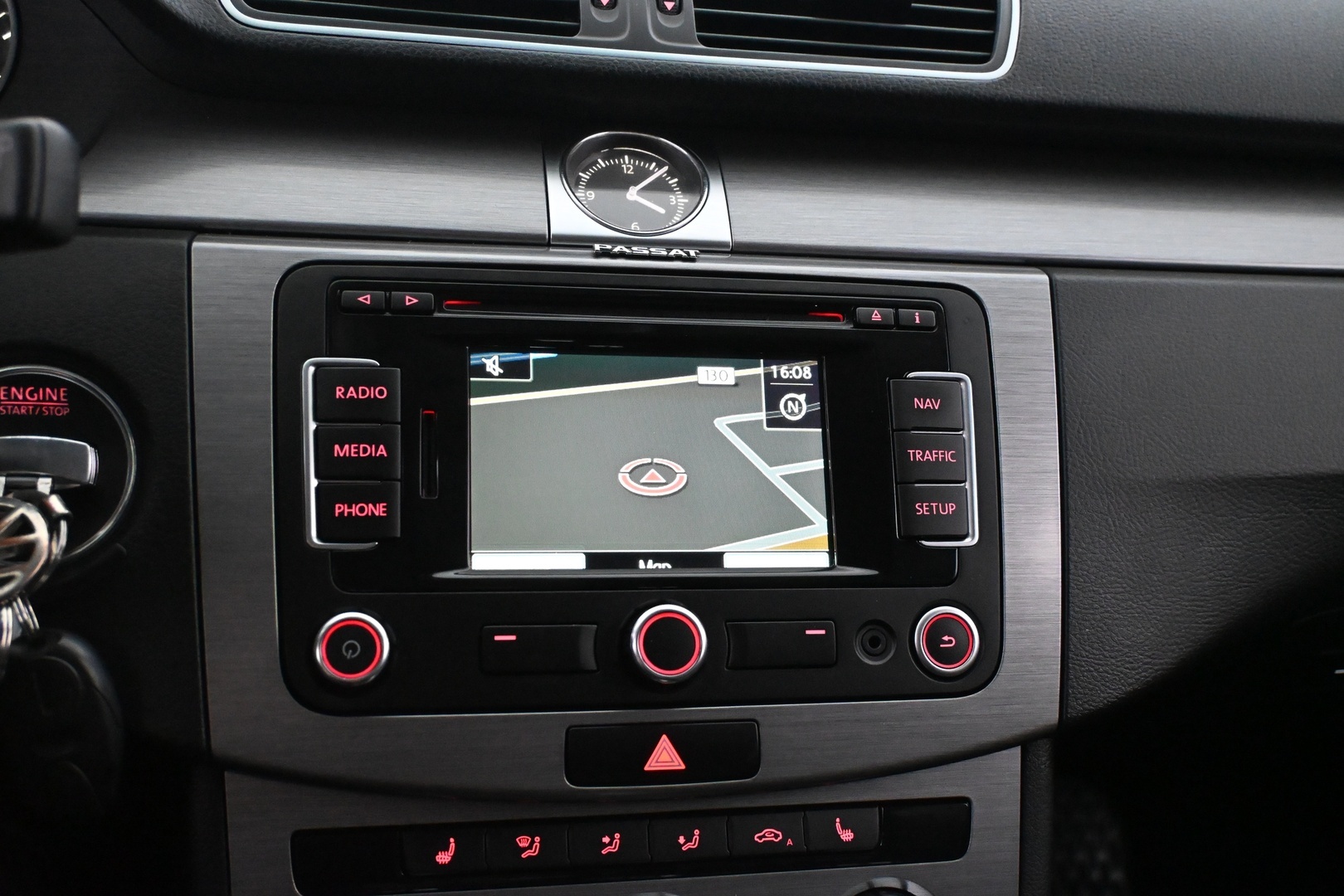 VOLKSWAGEN Passat 2013
