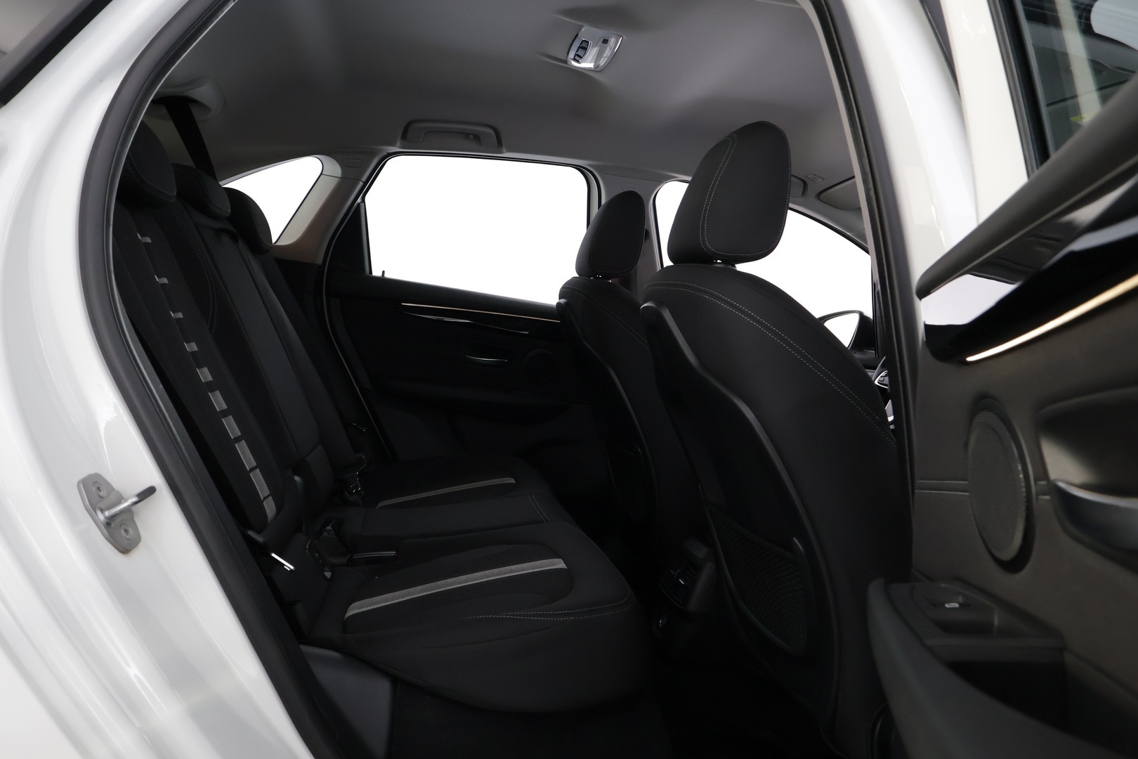 BMW 225 2016