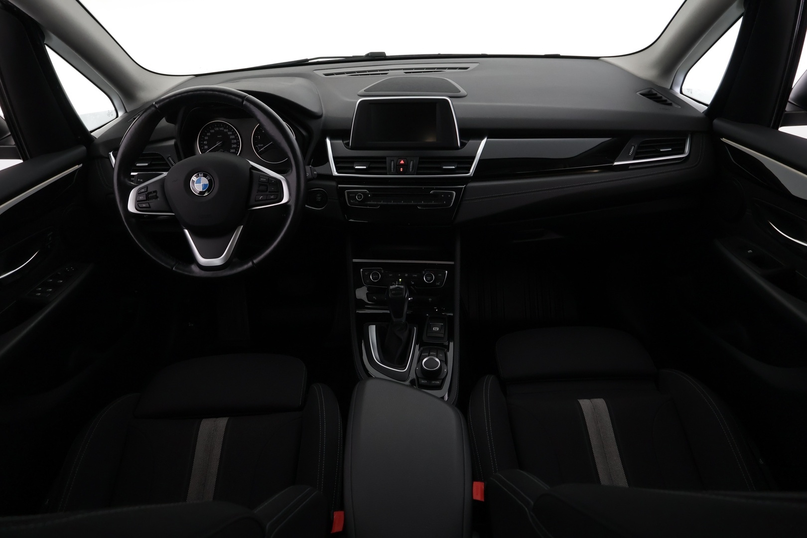BMW 225 2016