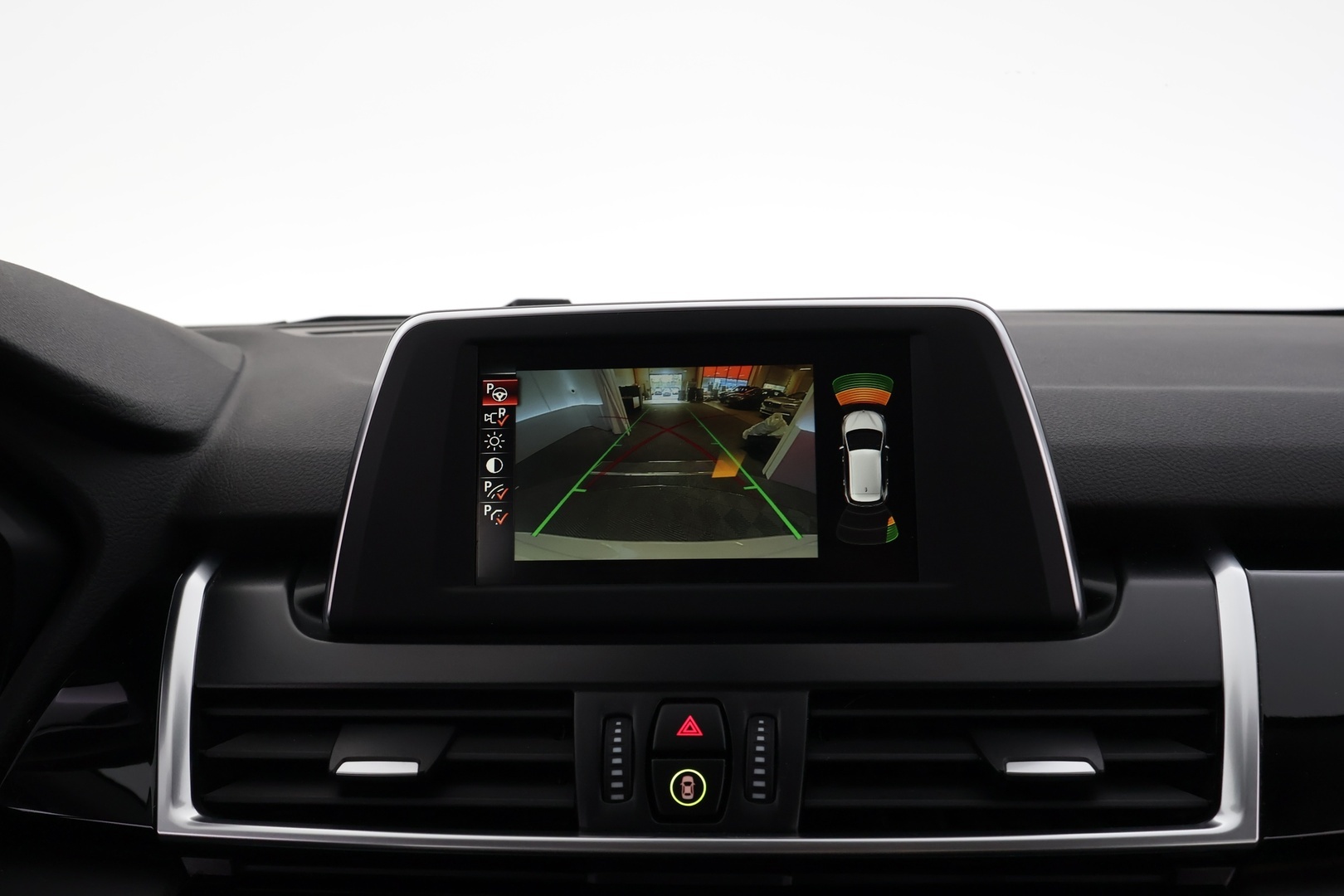 BMW 225 2016