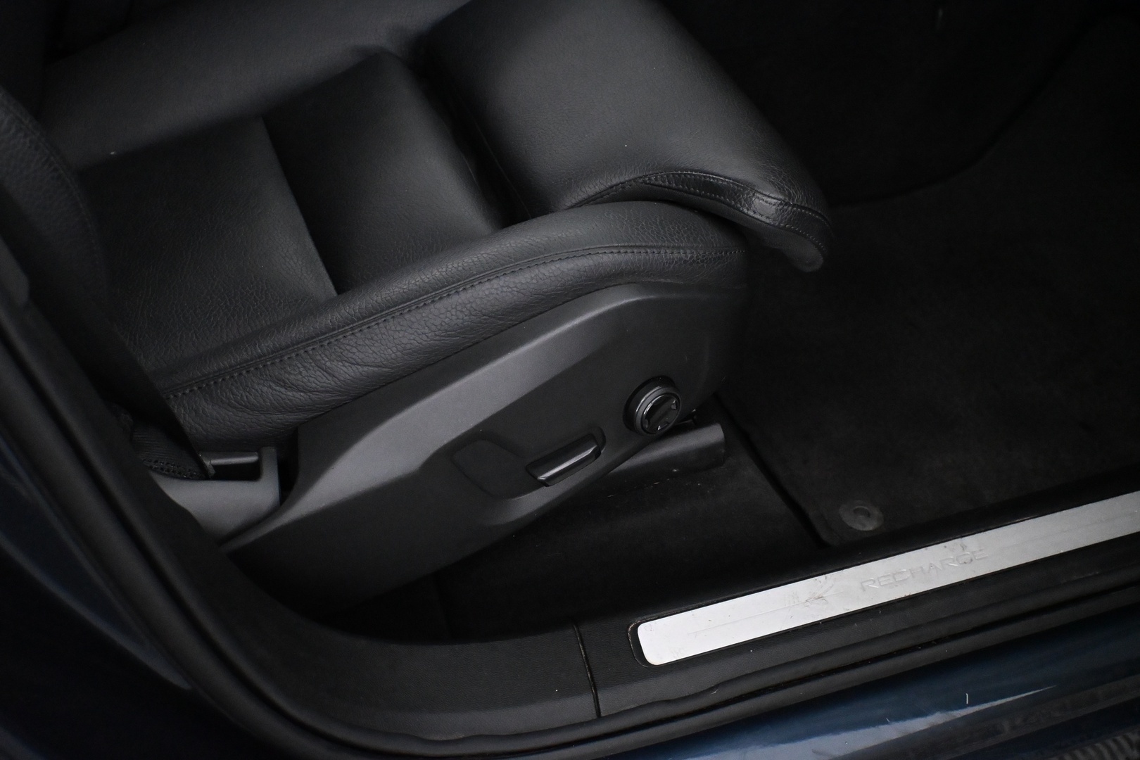 VOLVO XC60 2022