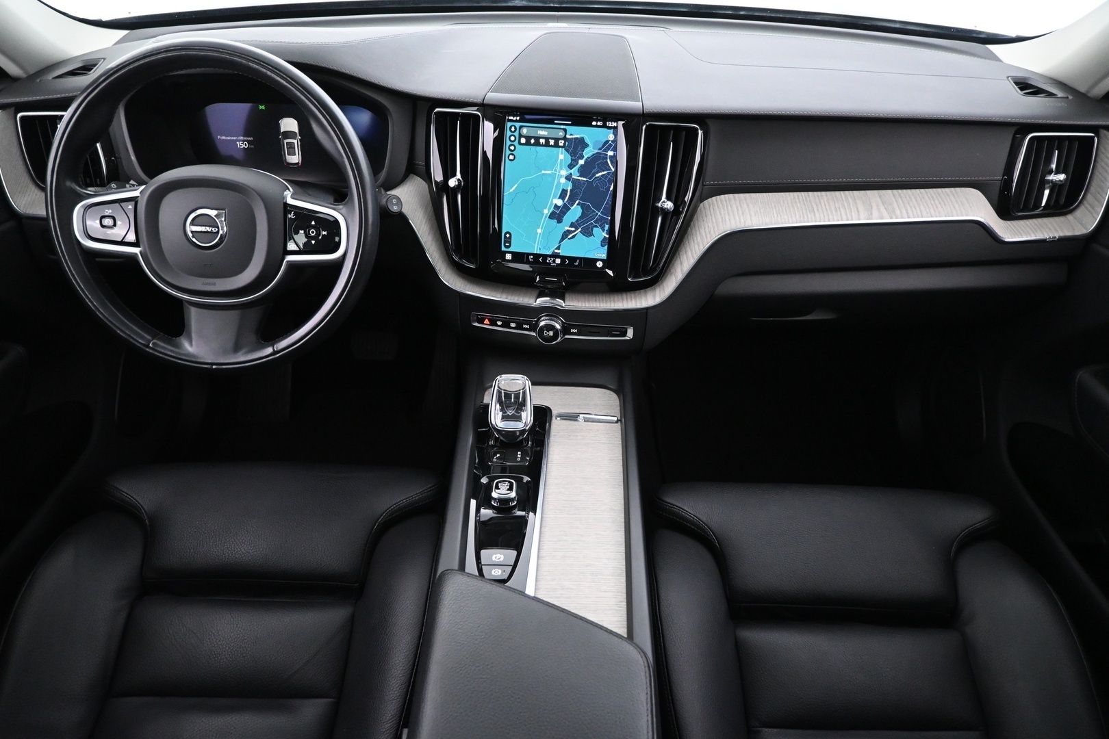 VOLVO XC60 2022