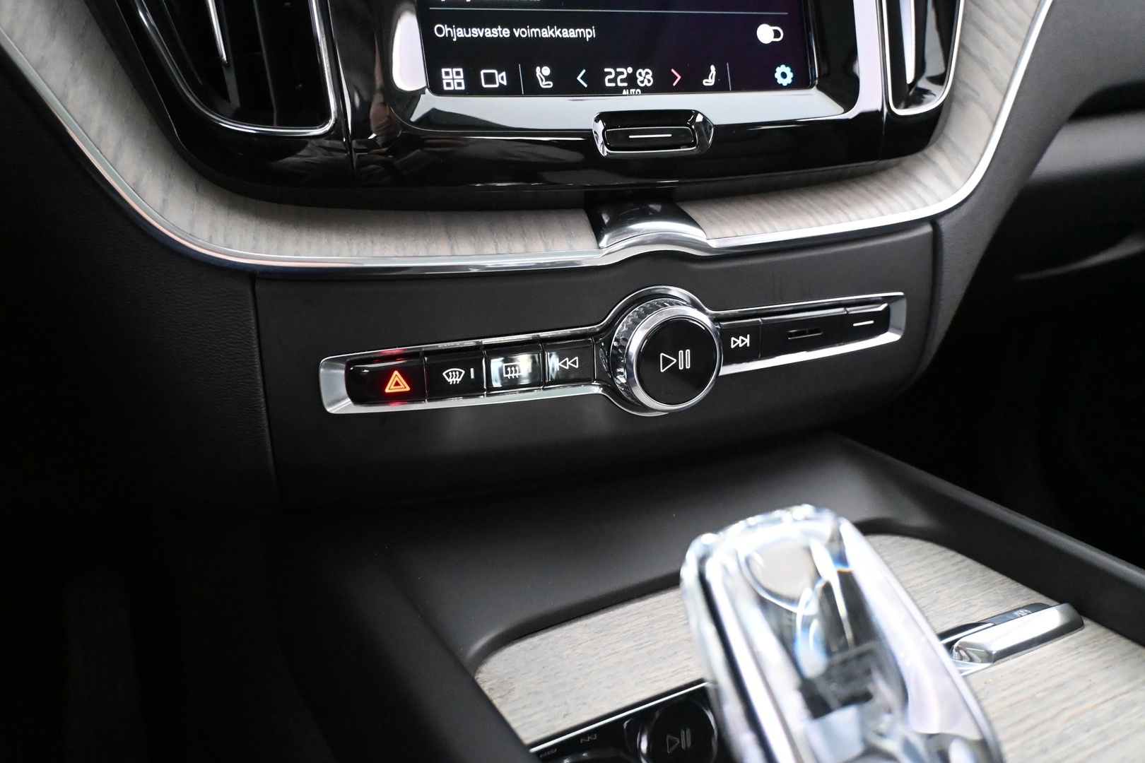 VOLVO XC60 2022