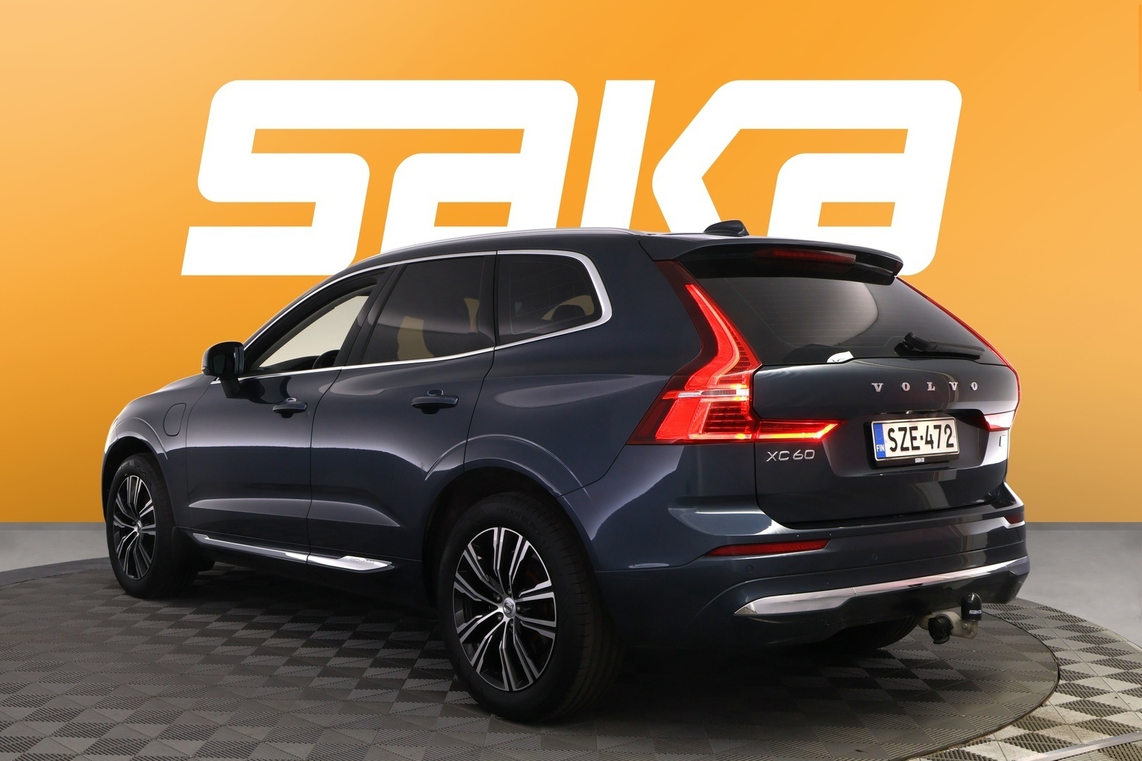 VOLVO XC60 2022