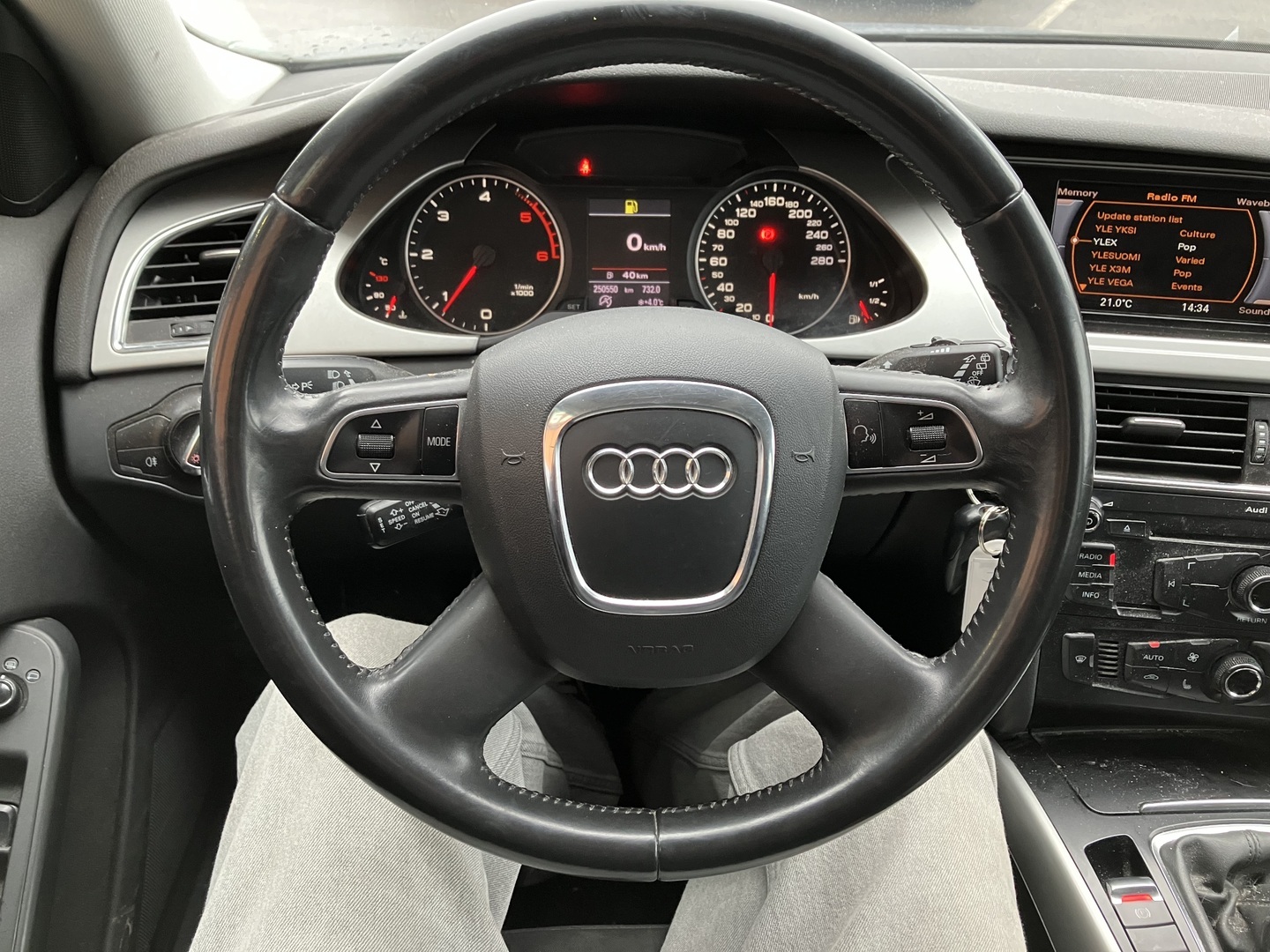 AUDI A4 2012