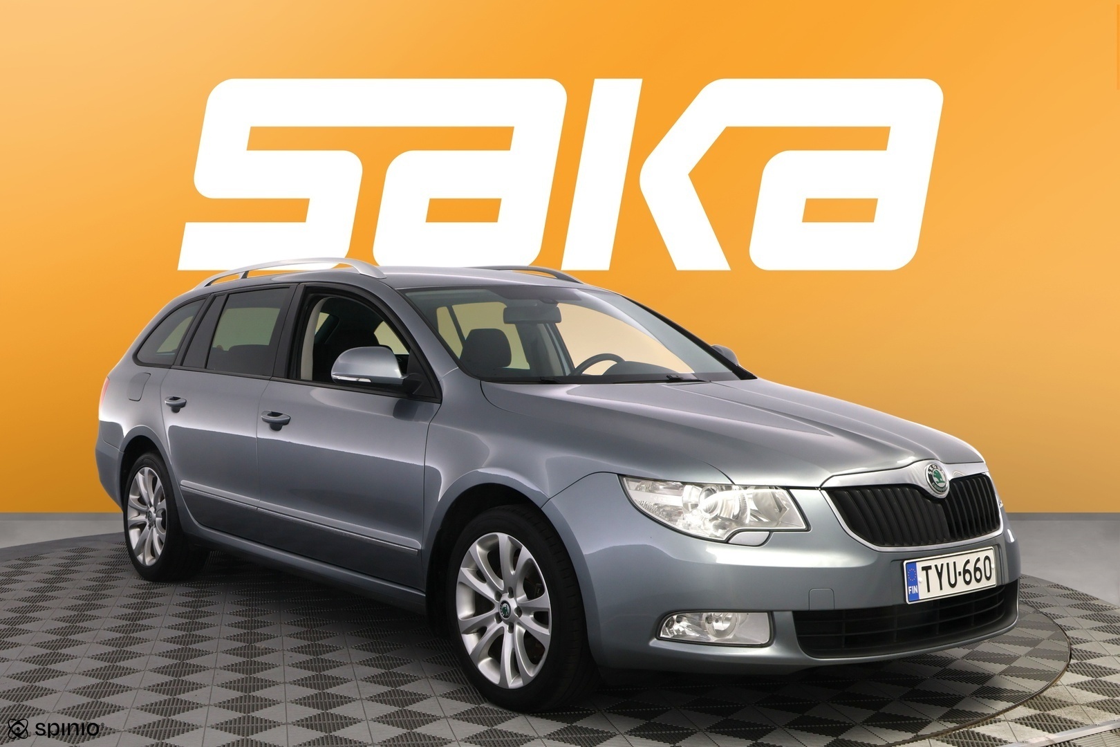 SKODA Superb 2012