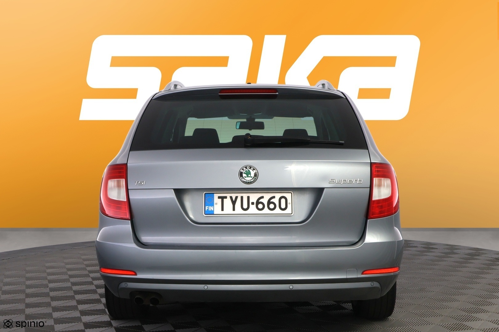 SKODA Superb 2012